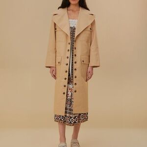 FARM Rio Pockets Over Nude Beige Trench Coat with Button Accents Sz M EUC